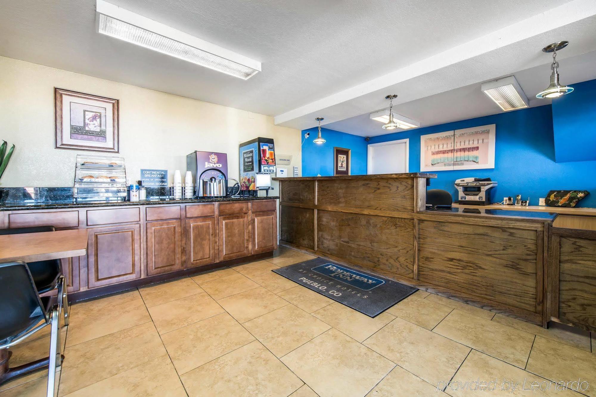 Rodeway Inn Pueblo Bagian luar foto